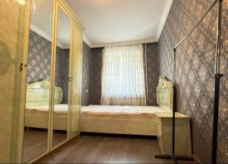 Сдам в аренду 3-ком. квартиру, 46.5 м2, Сочи, улица Новосёлов, 7А, микрорайон Гагарина