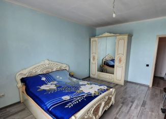 Сдам 1-ком. квартиру, 43 м2, Верхняя Пышма, улица Александра Козицына, 16