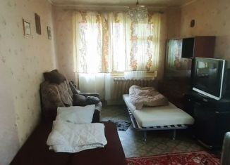 Сдаю в аренду однокомнатную квартиру, 40 м2, Кингисепп, Большая Советская улица, 24