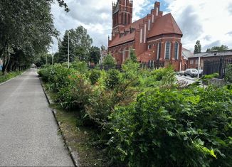 Сдам 1-ком. квартиру, 35 м2, Калининград, улица Багратиона, 47, Московский район