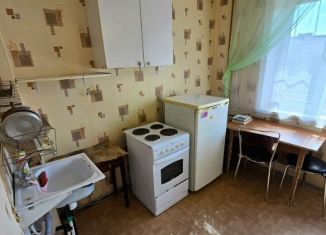 Сдам в аренду однокомнатную квартиру, 35 м2, Санкт-Петербург, набережная реки Оккервиль, 6, Невский район