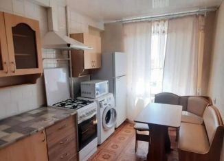 Сдача в аренду 2-комнатной квартиры, 45 м2, Азов, Московская улица, 75/77