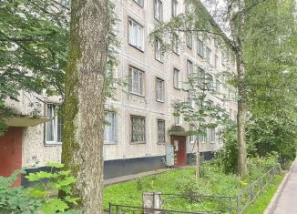 Сдам в аренду 1-ком. квартиру, 31 м2, Санкт-Петербург, проспект Большевиков, 77к1, Невский район