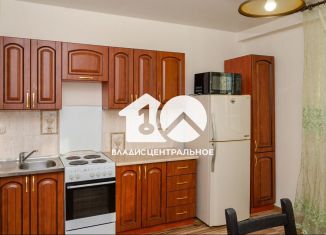 Сдается в аренду однокомнатная квартира, 39.3 м2, Новосибирск, улица Кирова, 27/3, Октябрьский район
