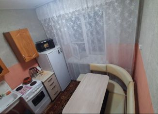 Сдается однокомнатная квартира, 32.8 м2, Кемеровская область, улица Токарева, 14