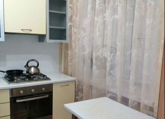 Сдача в аренду двухкомнатной квартиры, 46 м2, Елабуга, улица Строителей, 8