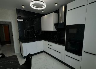 Сдается двухкомнатная квартира, 60 м2, Краснодарский край, улица имени Героя Георгия Бочарникова, 4к1