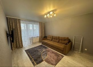 Сдаю 1-комнатную квартиру, 42 м2, Тюмень, улица Монтажников, 42Б, ЖК Пятый квартал