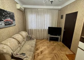 Сдаю 2-комнатную квартиру, 49 м2, Армавир, улица Луначарского, 127