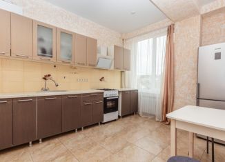 Сдаю 2-ком. квартиру, 50 м2, Сочи, Альпийская улица, 82, микрорайон Завокзальный