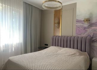 Сдаю в аренду 3-ком. квартиру, 80 м2, Сочи, Морской переулок, 12, микрорайон Центральный