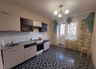 Аренда 1-ком. квартиры, 38 м2, Чебоксары, улица Юрия Гагарина, 37