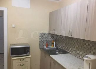 Сдаю в аренду 2-ком. квартиру, 50 м2, Тюмень, Ялуторовская улица, 27