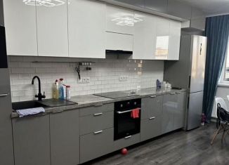 Сдается 2-комнатная квартира, 57 м2, Мурино, улица Шоссе в Лаврики, 72к3
