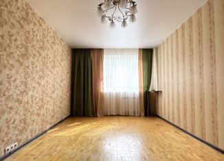 Сдаю в аренду 2-ком. квартиру, 55 м2, Москва, Изюмская улица, 22к2, ЮЗАО