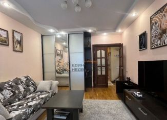 Сдача в аренду 2-ком. квартиры, 70 м2, Республика Башкортостан, улица Мустая Карима, 16