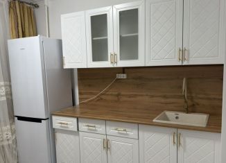 1-комнатная квартира в аренду, 55 м2, Грозный, проспект Мохаммеда Али, 35, 4-й микрорайон