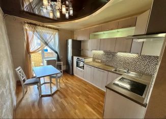 Сдам 2-комнатную квартиру, 62 м2, Пермь, улица Макаренко, 14А