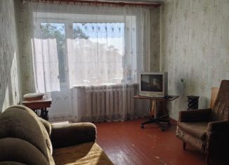 Продам 3-ком. квартиру, 58.5 м2, Псковская область, улица Бабахина, 21