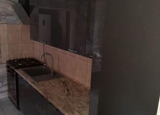 Сдается 2-ком. квартира, 56 м2, Севастополь, улица Генерала Жидилова, 38