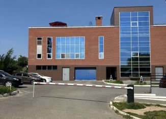 Продажа машиноместа, 11 м2, Чебоксары, улица Дзержинского, 5