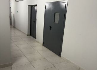 Продается машиноместо, 10 м2, Хакасия, улица Комарова, 7Б