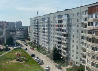 Продам трехкомнатную квартиру, 70 м2, Череповец, улица Наседкина, 21
