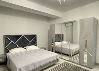 Сдам 2-комнатную квартиру, 65 м2, посёлок городского типа Семендер, проспект Казбекова, 218