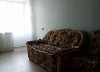 Сдается в аренду 1-комнатная квартира, 35 м2, Углич, микрорайон Мирный, 14