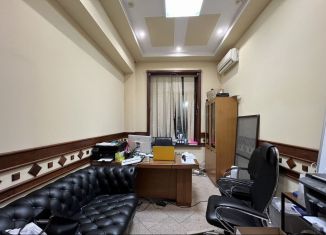 Сдам офис, 10.9 м2, Махачкала, проспект Имама Шамиля, 11, Советский внутригородской район