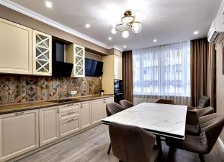 Продаю 3-комнатную квартиру, 85 м2, Краснодар, улица имени Невкипелого, 10, ЖК Поющие Фонтаны