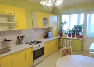 Продам многокомнатную квартиру, 58 м2, Ростов-на-Дону, Благодатная улица, 166Б