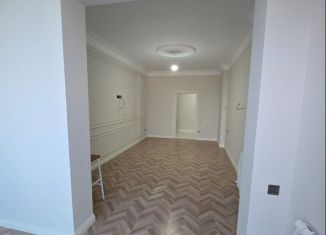 Продаю 2-ком. квартиру, 86 м2, Грозный, улица В.А. Кан-Калика, 55