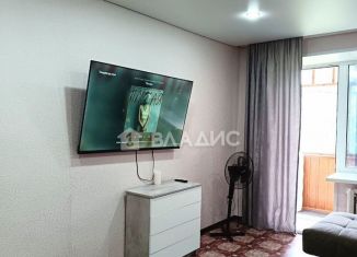 Сдается в аренду двухкомнатная квартира, 45 м2, Тобольск, микрорайон Иртышский, 2