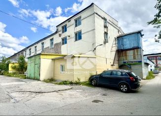 Сдается в аренду производство, 1492 м2, Новосибирск, улица Королёва, 40к2