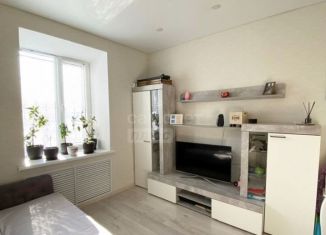 Продам 2-ком. квартиру, 32 м2, Оренбург, Мало-Мельничная улица, 10, Центральный район