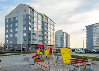 Продается трехкомнатная квартира, 90 м2, Калининград, Рассветная улица, 25