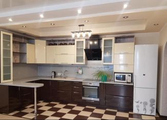 Сдается в аренду однокомнатная квартира, 54 м2, Тюмень, улица Энергостроителей, 20к2, ЖК Вершины