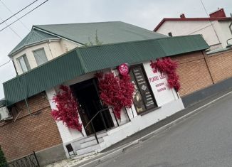 Продам торговую площадь, 25 м2, Черкесск, Международная улица, 154