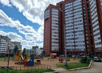 Сдается в аренду двухкомнатная квартира, 65 м2, Пермь, Холмогорская улица, 4Б, ЖК Авиатор