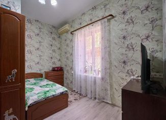 Продажа 2-ком. квартиры, 40 м2, Краснодар, улица имени Чехова, 32, микрорайон Дубинка