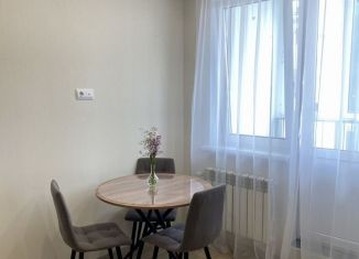 Сдам в аренду 1-комнатную квартиру, 44 м2, Тверь, бульвар Гусева, 61к1