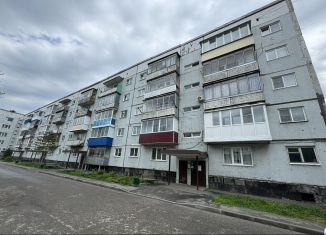 Продам 2-ком. квартиру, 52 м2, Белово, 3-й микрорайон, 7
