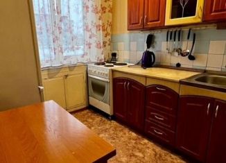 Сдача в аренду 2-ком. квартиры, 46 м2, Междуреченск, Октябрьская улица, 10