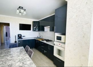 Продаю 3-комнатную квартиру, 83 м2, Таганрог, 1-я Котельная улица, 67, ЖК Дельфин