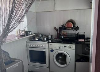 Продам 2-комнатную квартиру, 45 м2, Нальчик, улица 2-й Таманской Дивизии, 31/1