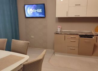 Продается двухкомнатная квартира, 60 м2, Тобольск, 10-й микрорайон, 74