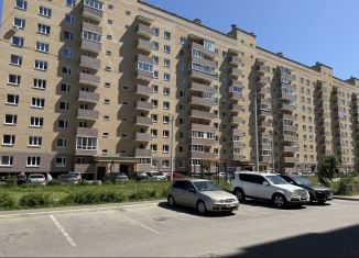 Продажа трехкомнатной квартиры, 75.3 м2, Смоленск, улица 100-летия Комсомола, 1