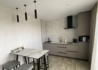 Продается двухкомнатная квартира, 52 м2, Кыштым, улица Образцова, 5