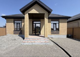 Продаю дом, 120 м2, Ставрополь, микрорайон № 35, улица Игоря Азовцева, 16